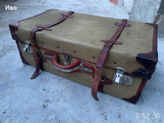 Стар куфар от 30 те год миналия век