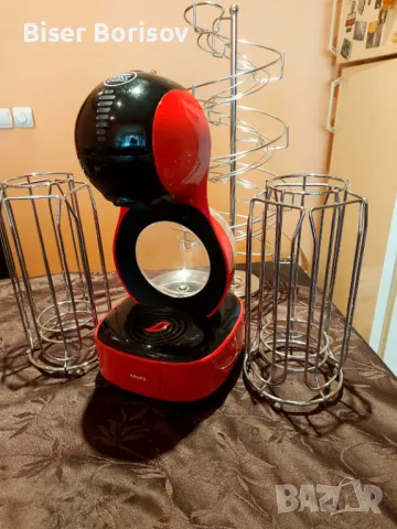 Кафемашина, Krups Dolce Gusto със стойка , снимка 1 - Кафемашини - 49448149