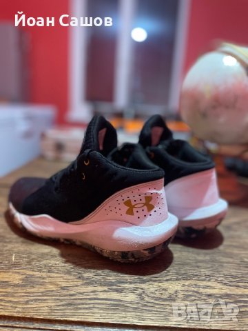 Under armour , снимка 2 - Кецове - 43645385