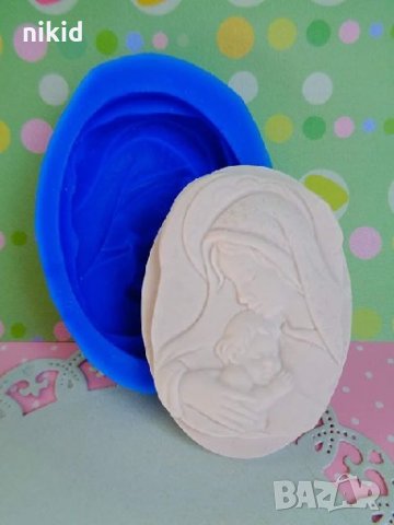 Майка с бебе Дева Мария овал силиконов молд форма декорация торта фондан шоколад гипс