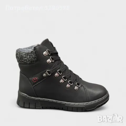 Топли дамски боти с цип и връзки. 