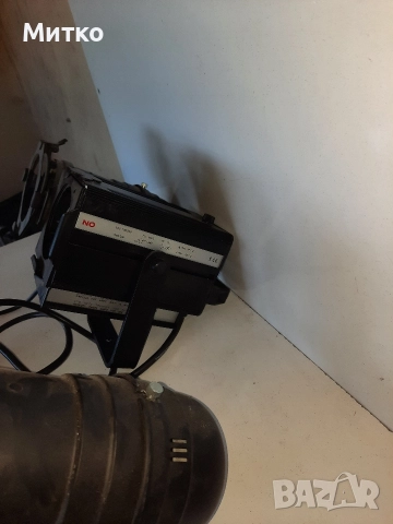 Прожектор MINI PC 300 W с 2 броя лампи за дискотечно осветление на EUROLITE, снимка 7 - Друга електроника - 52924061