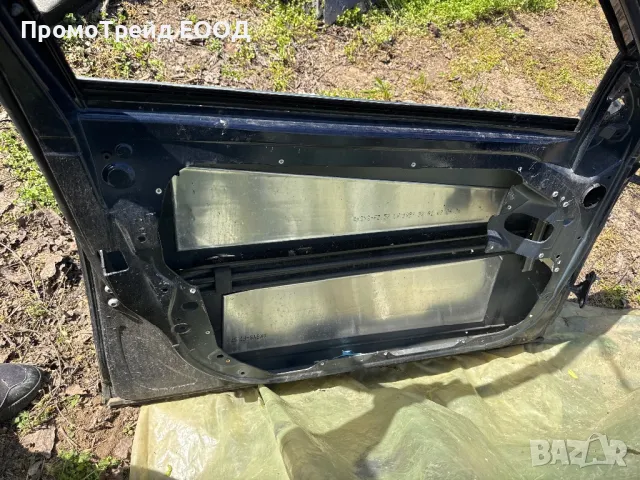 Предна лява синя врата Мерцедес Mercedes S class W221 , снимка 4 - Части - 49967456