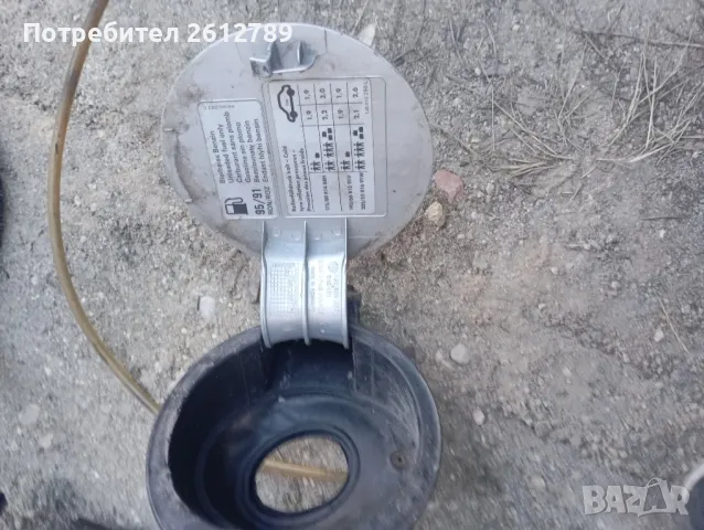 капак за резервоар за голф 4 сив цвят , снимка 2 - Части - 49022374