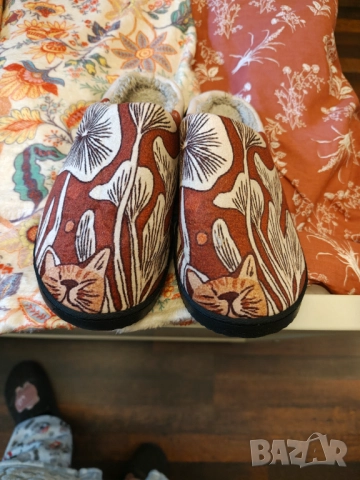 Лот плюшен халат и чехли , снимка 5 - Комплекти - 51998236