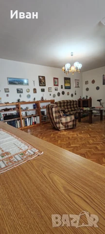 Тристаен апартамент в Център, снимка 4 - Апартаменти - 50812104