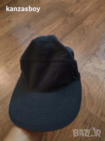 mountain hardwear - страхотна мъжка шапка, снимка 4 - Шапки - 51203748