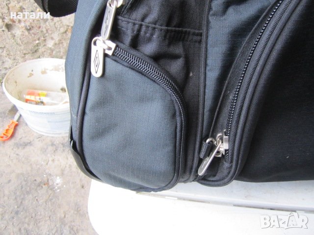 чанта Umbro, снимка 2 - Сакове - 26822713