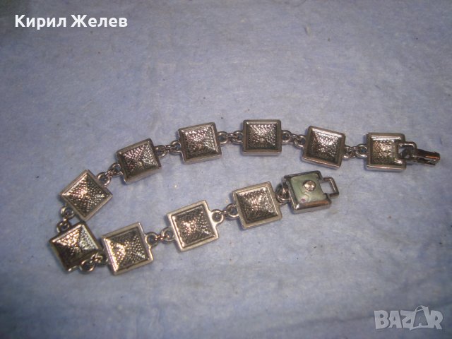 ПОСРЕБРЕНА КРАСИВА МОДНА ЕМАЙЛИРАНА АРТ ГРИВНА с ФАСЕТИРАНИ ЦИРКОНИ 10008, снимка 3 - Гривни - 37076058