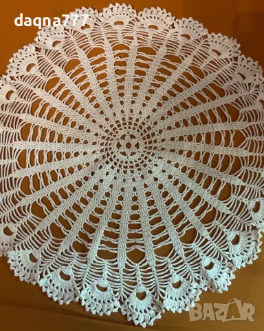 Ръчно плетена покривка/ сафка за маса, снимка 7 - Декорация за дома - 49415582