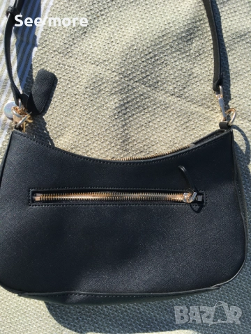 GUESS дамска мини чанта, снимка 8 - Чанти - 51519444