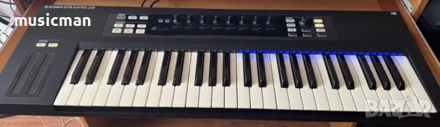Native Instruments Komplete Kontrol S49 + бонус, снимка 2 - Пиана - 49923480