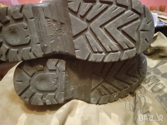 работни обувки с метално бомбе, снимка 1 - Други - 43184821