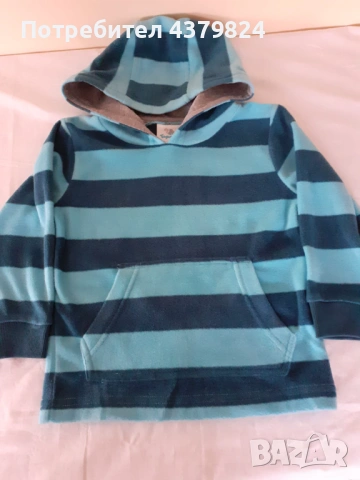 Нов  немски поларен суичър с качулка за момче,   р.92 см,  без никакви забележки.