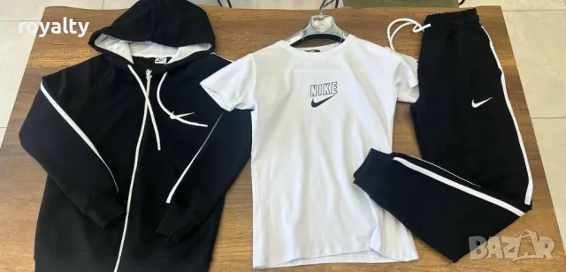 Nike дамски комплекти Различни цветове , снимка 3 - Спортни екипи - 49582460
