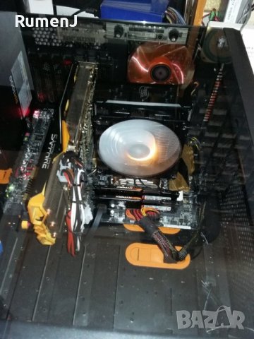 Продавам компютър ASUS X79 Deluxe, 4ядрен i7-3820,16GB RAM, Sapphire R9 290Tri-X, SSD 250GB+1TB HDD, снимка 17 - Геймърски - 36721636