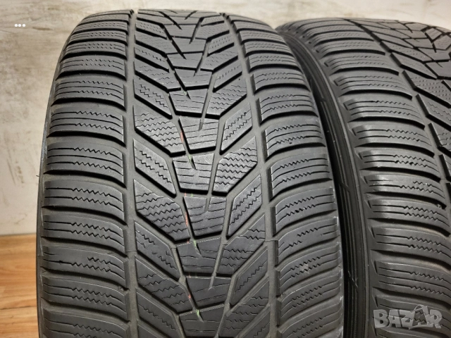 245/40/18 Hankook / зимни гуми, снимка 2 - Гуми и джанти - 52353348