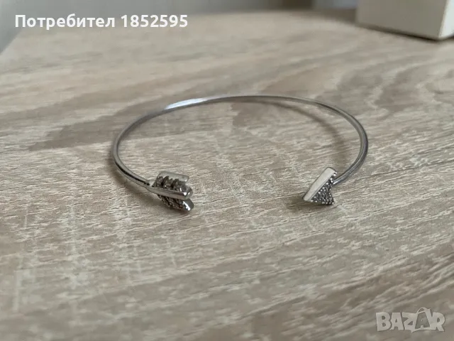 Сребърна гривна