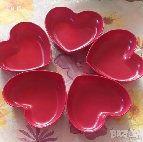 НОВИ! 💯 Сервиз 5 чинии сърце, снимка 2 - Чинии - 47760379
