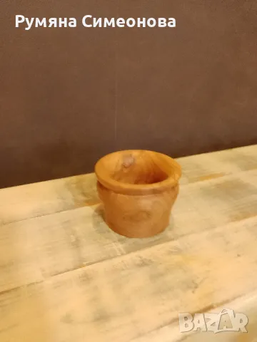 Дървена купичка