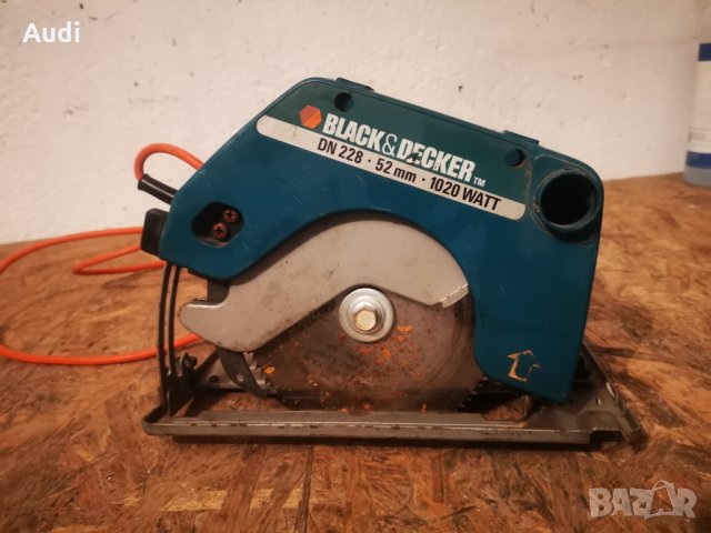 Ръчен циркуляр  Black Decken DN 228 1020W / 4000 об./мин. 4.9А Комплект с режещ диск Ф52mm Made in G, снимка 4 - Циркуляри - 35338565