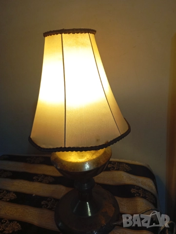 Винтидж настолна лампа, снимка 5 - Настолни лампи - 36544587