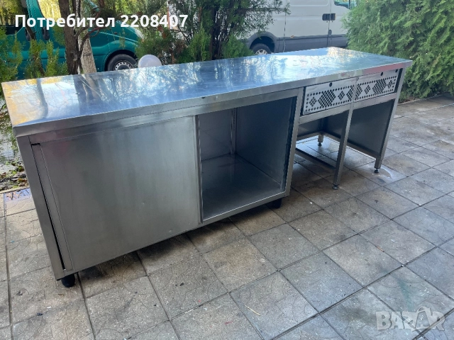 Работна маса неръждавейка