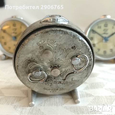 Часовник будилник МИР 3бр. работещи профилактирани, снимка 11 - Антикварни и старинни предмети - 43958770
