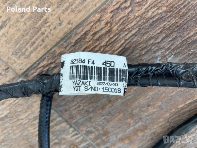 Инсталация заден капак Тойота ЦХР Toyota C-HR 82184-F4450, снимка 2 - Части - 52217396