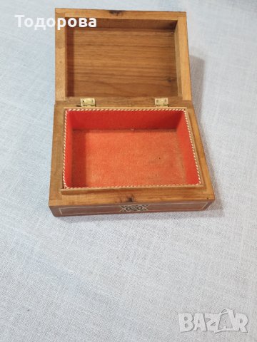 Кутия за бижута -интарзия от екзотична дървесина и седеф., снимка 4 - Други ценни предмети - 35452045