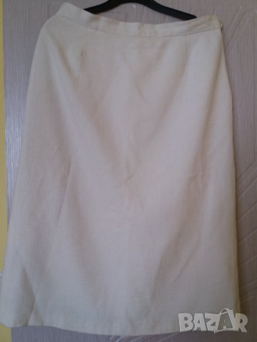 Бял дамски костюм от шантунг, снимка 4 - Костюми - 33345978