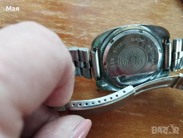 Винтидж часовници - стар рядък механичен швейцарски часовник VIALUX SUPER и SEIKO AUTOMATIC, снимка 10 - Антикварни и старинни предмети - 50370794