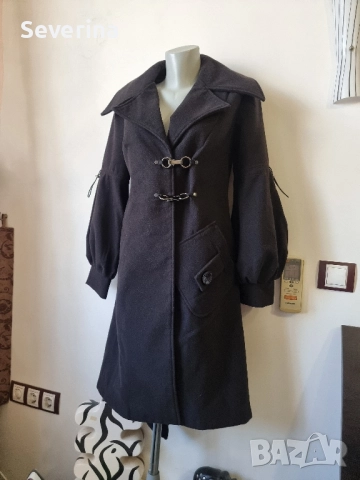 Уникален дизайн, ново наситено черно палто , снимка 2 - Палта, манта - 52430863