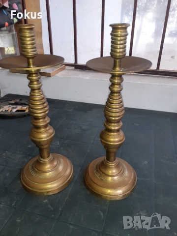 Чифт невероятни стари бронзови свещници, снимка 7 - Антикварни и старинни предмети - 53279838
