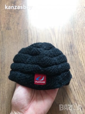 ulvang - страхотна зимна шапка КАТО НОВА , снимка 2 - Шапки - 39505779
