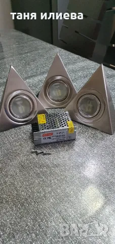 Триъгълни лунички за кухня , снимка 2 - Кухни - 47856663