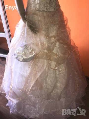 Булчинска рокля №6 - НОВА ! С воал, чанта, ръкавици и венче, снимка 5 - Сватбени рокли - 37367742