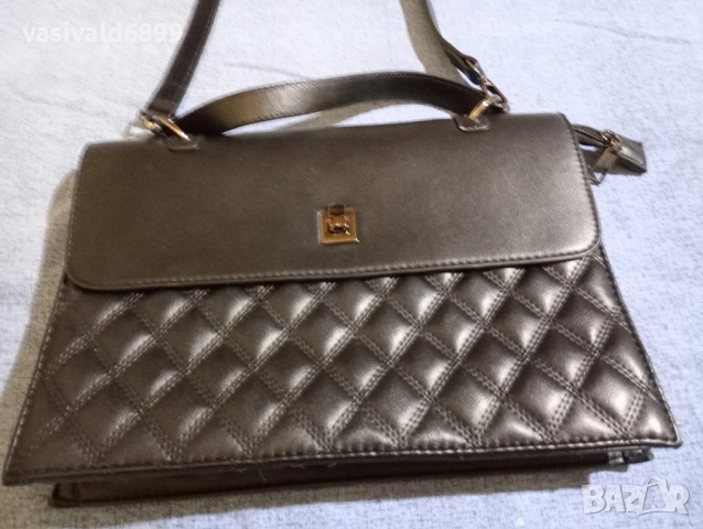 Черна дамска чанта , снимка 2 - Чанти - 52404726