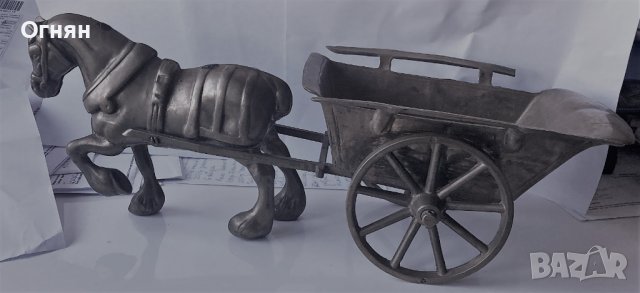 Стара  Масивна  Пластика Колесница