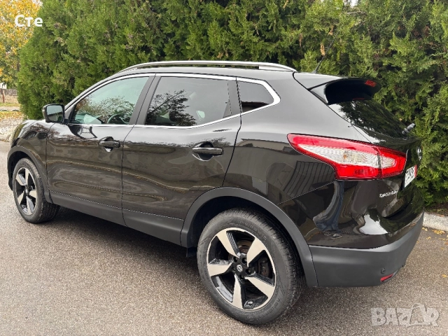 Nissan Qashqai 1.6dCi N-Connecta, снимка 5 - Автомобили и джипове - 52333189