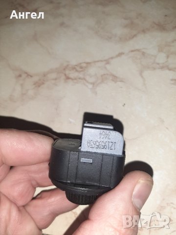 продавам бутон настройка за странични огледала на шкода октавия 2, снимка 2 - Части - 44126856