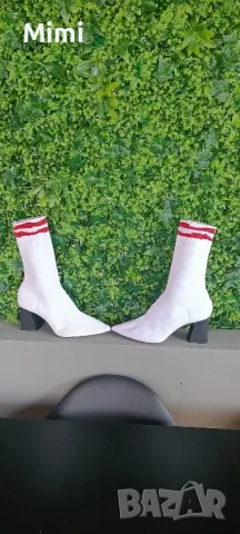 Много ботуши уестърн/ западни/ каубойски , снимка 9 - Дамски ботуши - 47266654