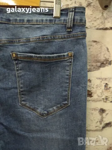 Version- дънки лек слим, големи размери, дълбоки, изчистени, опушени, с еластан, снимка 2 - Дънки - 50289920