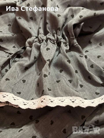 Кокетна нова  кукленска елегантна сива риза , снимка 2 - Ризи - 51708230