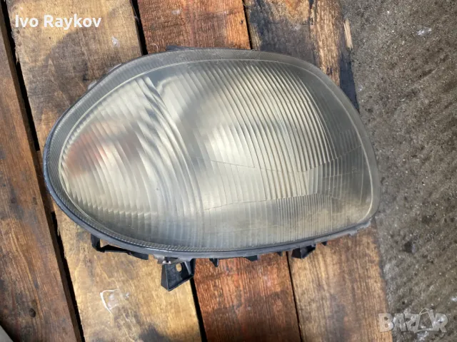 Лвя и десен фар за Renault Clio  2 , 1998, снимка 6 - Части - 49254997
