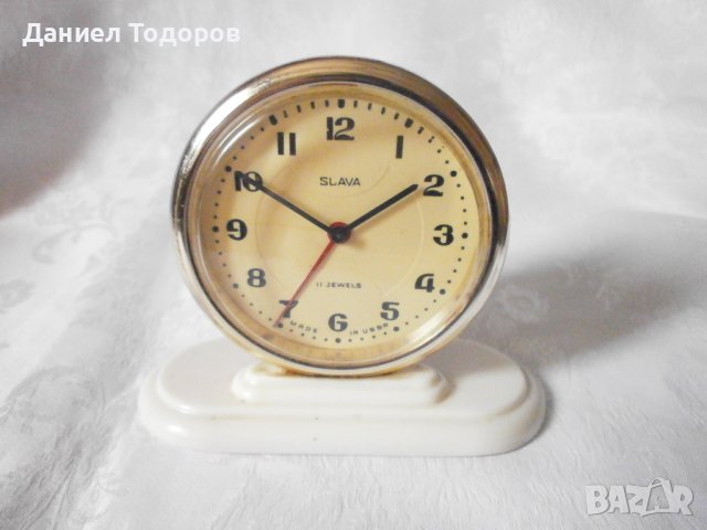 Стар Руски Механичен Будилник- СЛАВА . СССР.   1957г.- Работи и Звъни 