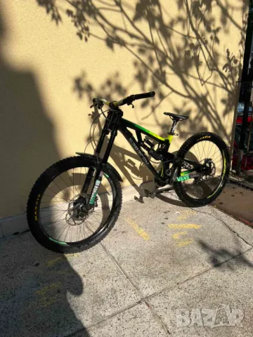 Downhill MTB Saracen myst pro 27.5 + O'NEAL каска, снимка 1