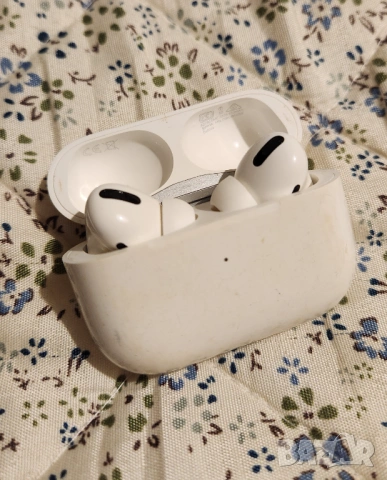 Безжични слушалки Apple AirPods Pro 1, снимка 2 - Apple iPhone - 53009557