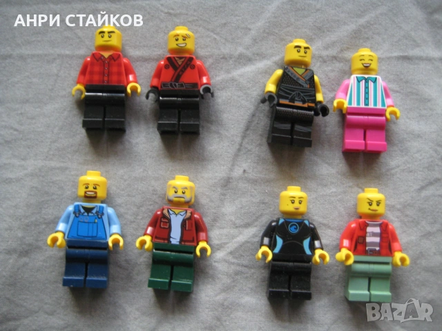 Продавам фигурки човечета на LEGO