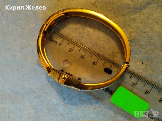 Q&Q QUARTZ СТИЛЕН МОДЕН МАРКОВ ЯПОНСКИ ДАМСКИ ЗЛАТИСТ ЧАСОВНИК Тип ГРИВНА Кю и Кю 36576, снимка 3 - Дамски - 39894441